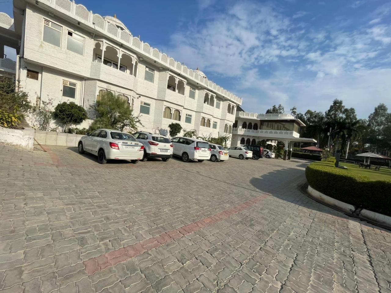Gold Nest Rubystone Heritage Udaipur Ngoại thất bức ảnh
